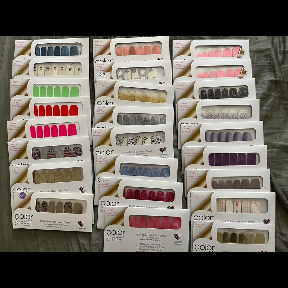 Set of 25 *Retired* Color Street Nail Strips